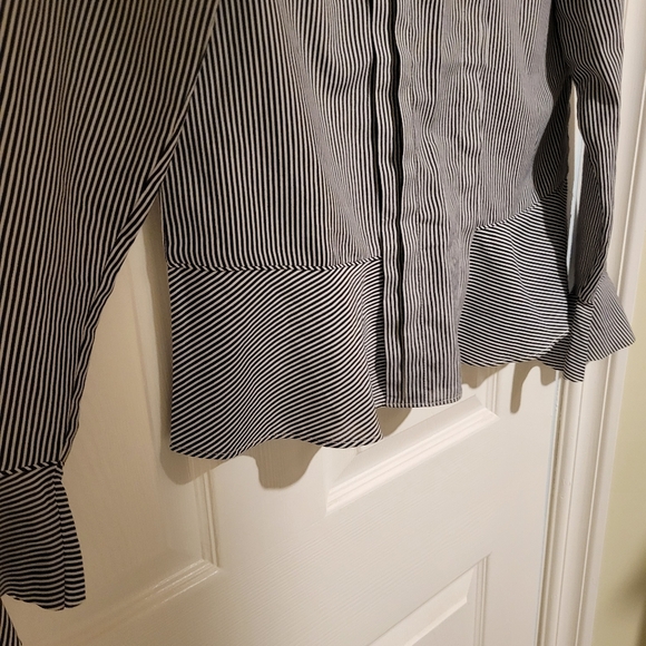 Banana Republic stripe blouse peplum pintuck - Picture 7 of 7
